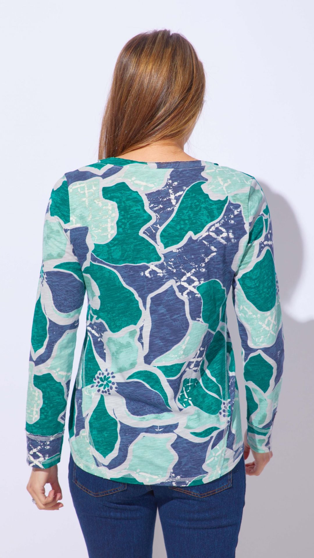 V-Neck Abstract Leaf Print Top. Style ESC17326