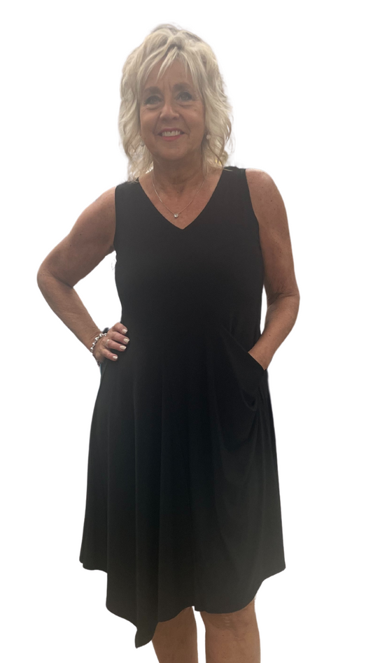 Side Slant Pocket Sleeveless Dress. Style SI2888BLK