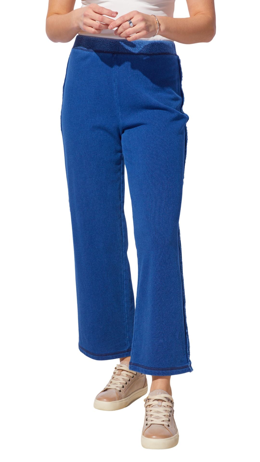 Raw Edges & Pockets Anywhere Pant. Style ESC68096