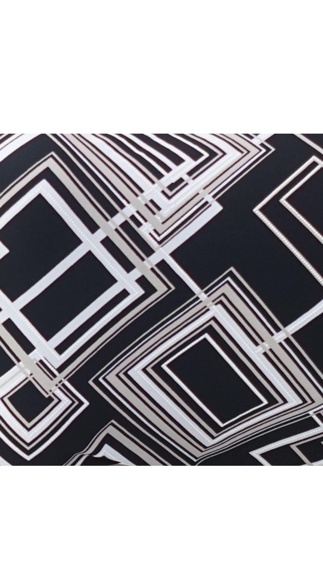 Petite Side Slit Round Neck 3/4 Sleeve Patterned Top. Style SW202273P