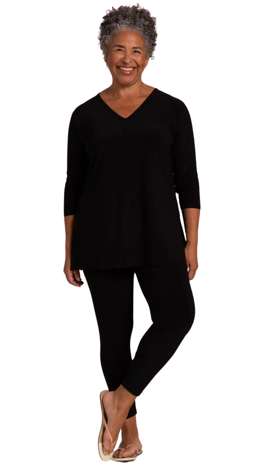 V-Neck 3/4 Sleeve top. Style SI23235-2BLK