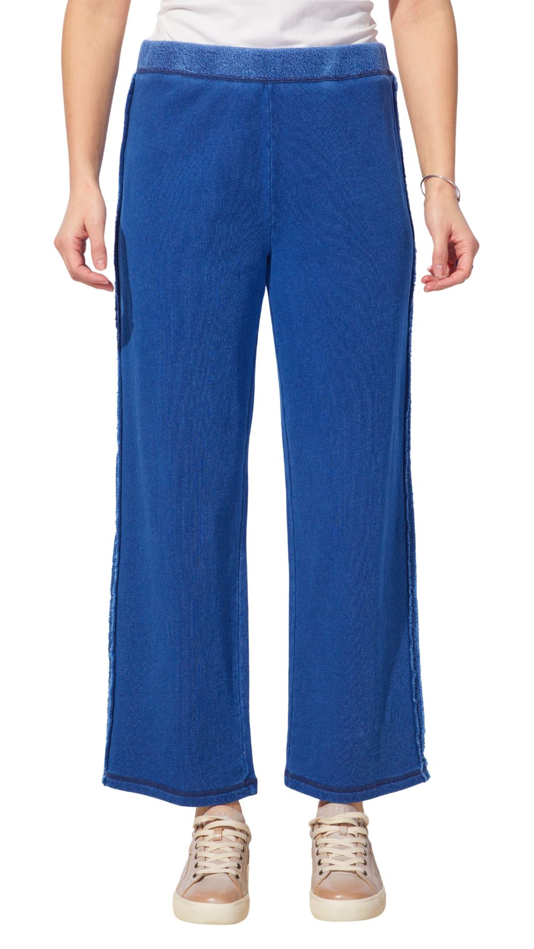 Raw Edges & Pockets Anywhere Pant. Style ESC68096