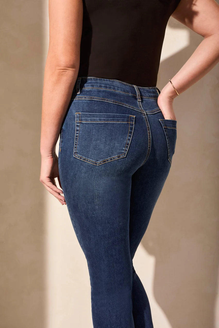 Audrey Pull On Straight Crop Jean. Style TR5721O-2020