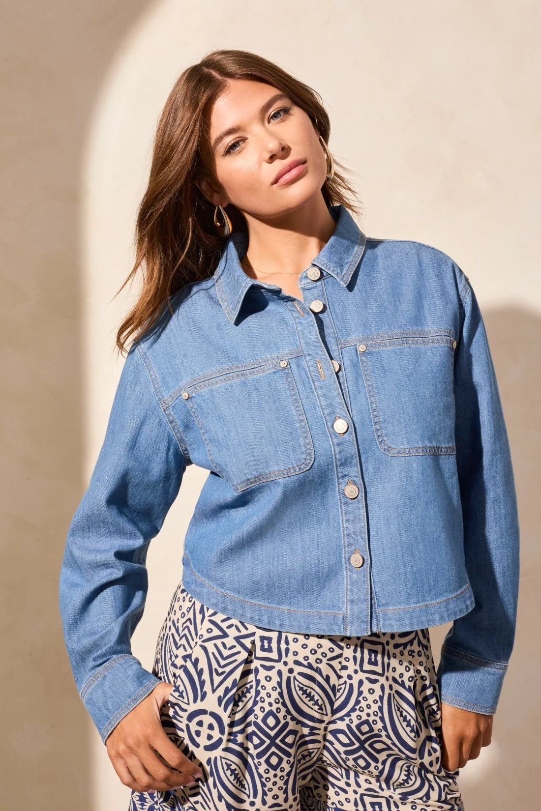Light Denim Boxy Cropped Top. Style TR5743O-4984