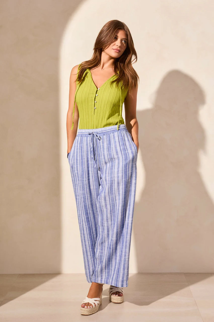 Linen Blend Striped Flowy Cropped Pant. Style TR7704O-4400