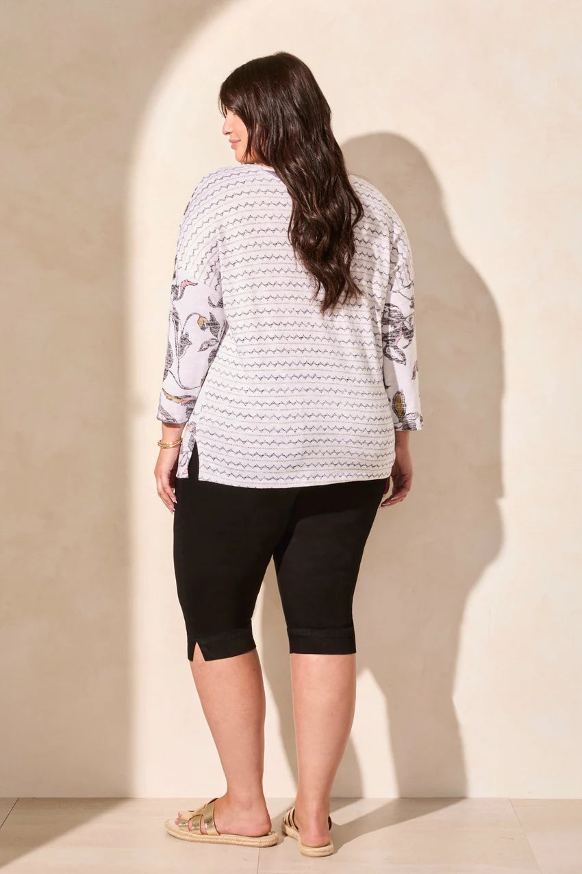 Size Inclusive Printed Top. Style TR5769V-1619