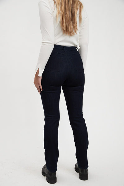 Suzanne Fit Straight Leg in Multiple Colours. Style FD6739902