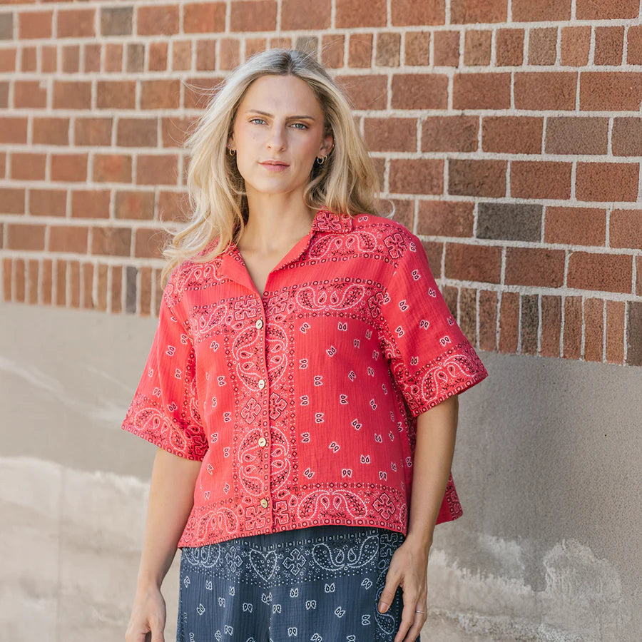 Cropped Length Button Front Bandana Print Top. Style SHNP5821