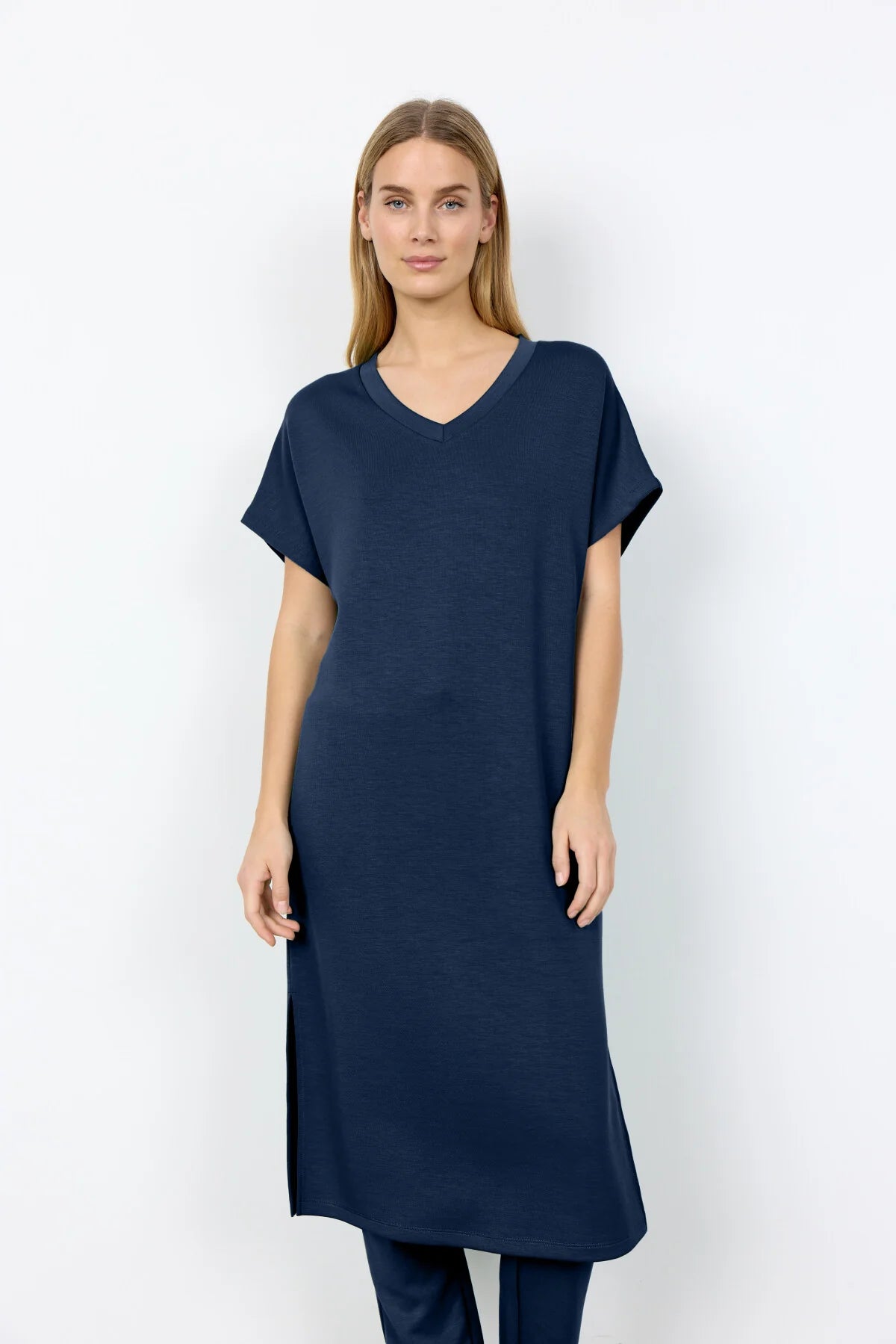 V-Neck Drop Shoulder Soft Stretch Fabric Midi Dress. Style SOYA27539