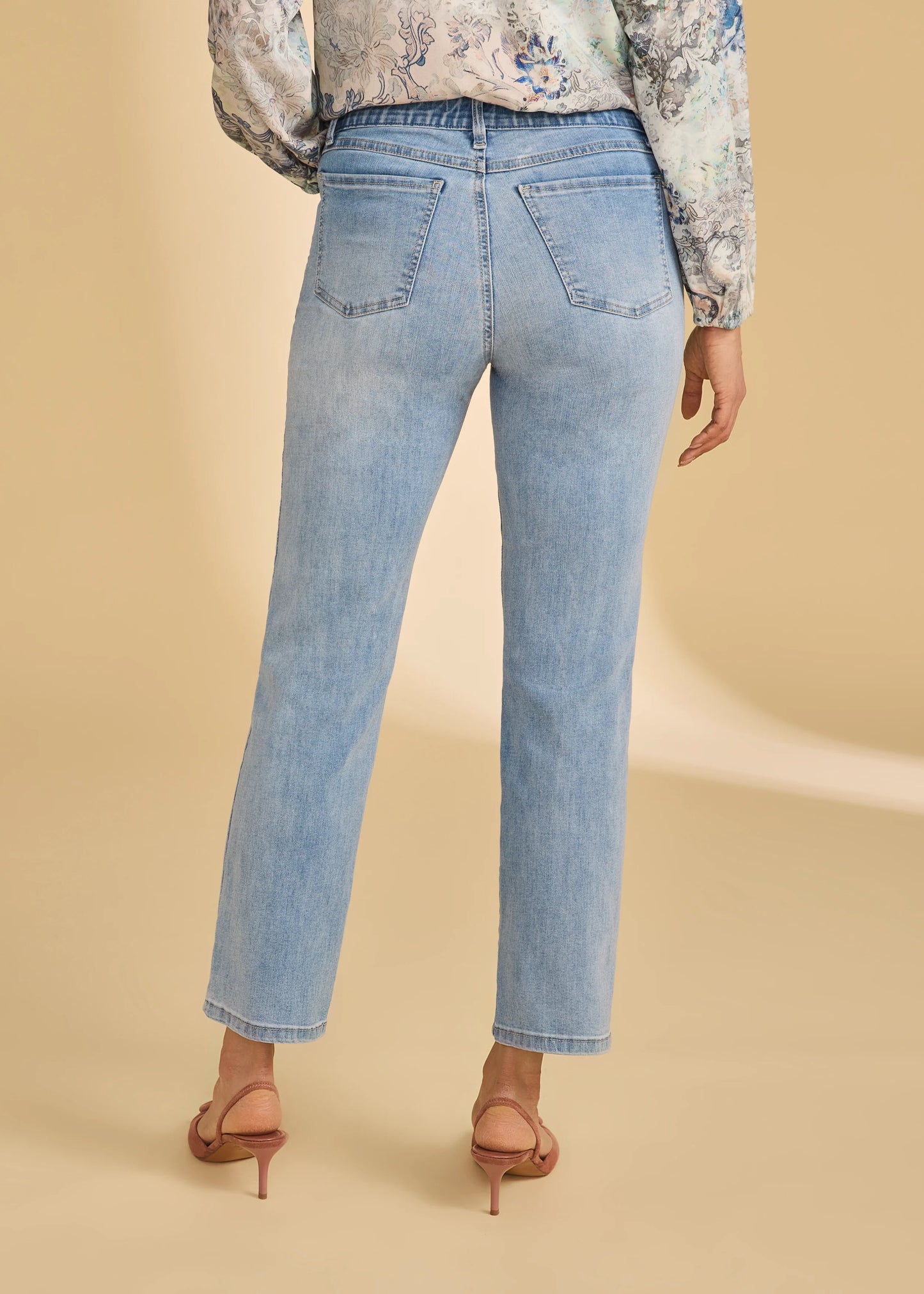 Pull-On Straight Leg Ankle Length Jean. Style FD2442669