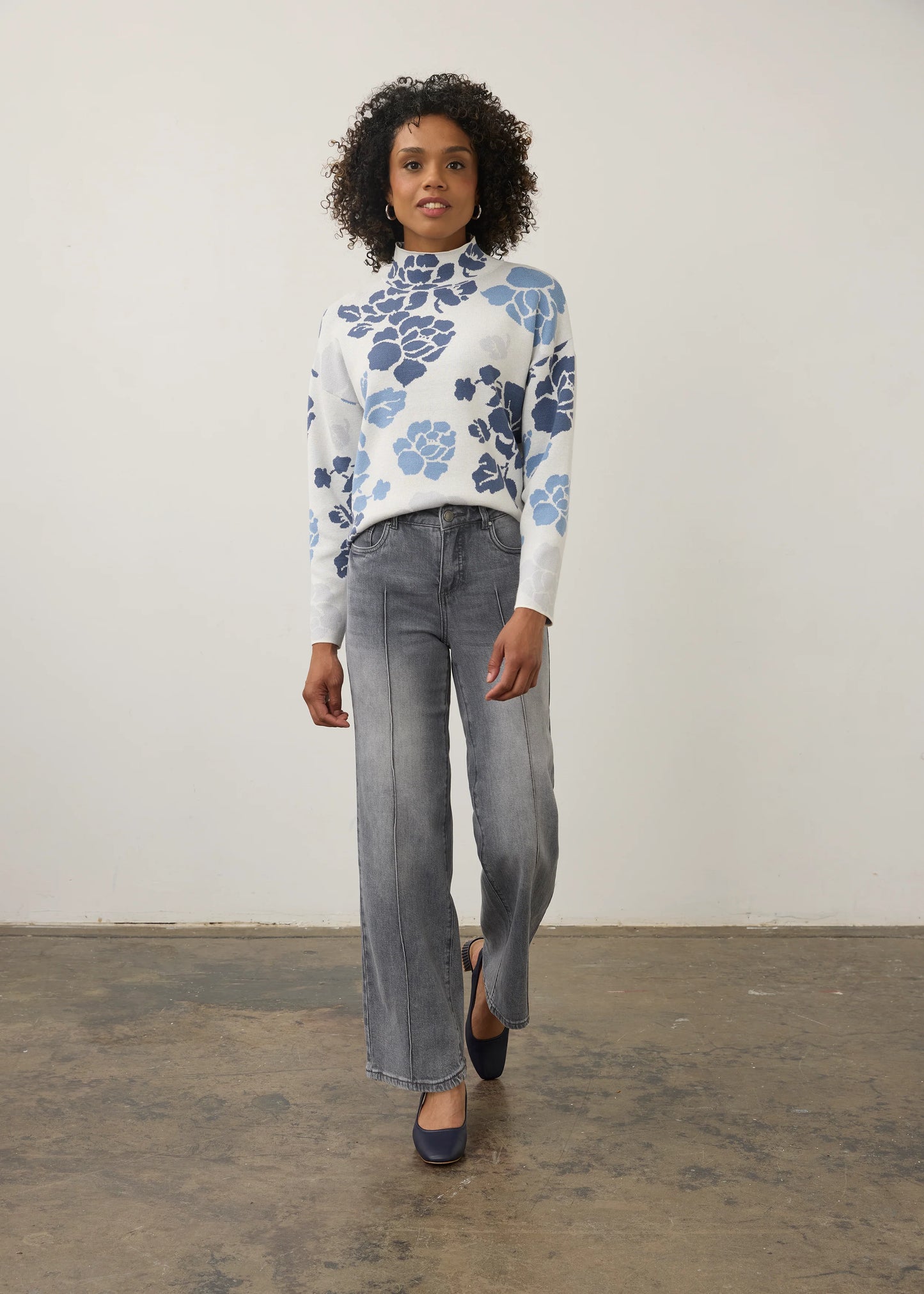 Mock Neck Long Sleeve Printed Sweater. Style FD1301535