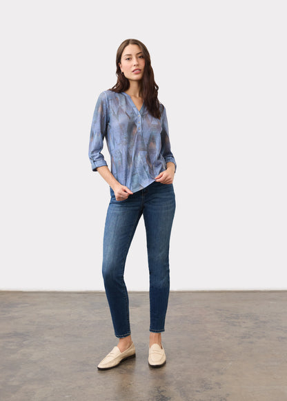 3/4 Sleeve Henley Buttons Printed Top. Style FD3853451