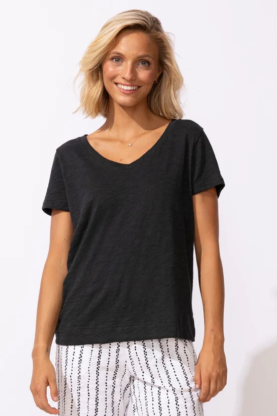 Cotton Short Sleeve V-Neck Top. Style ESC10000