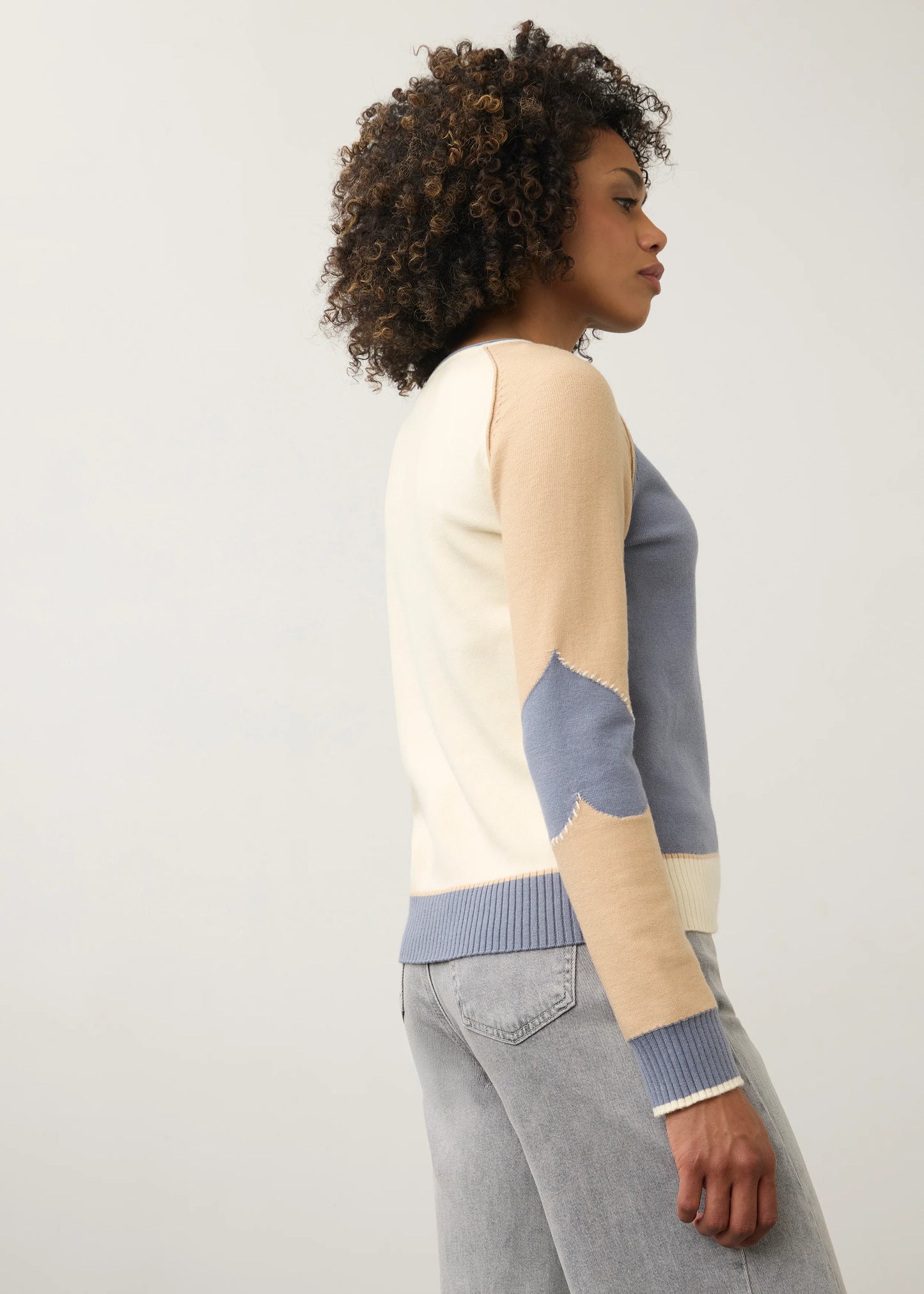 Long Sleeve Boatneck Colour Block Sweater. Style FD1938203