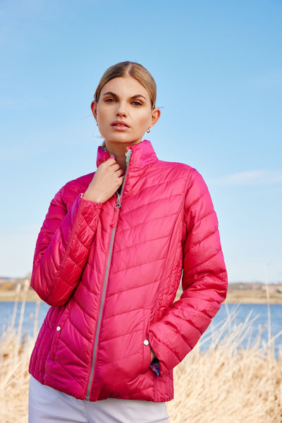Reversible Solid/Printed Lightweight Puffer Jacket. Style FR826