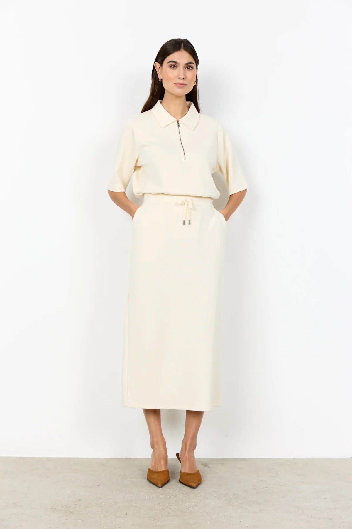 Short Sleeve 1/3 Zip Collared Top. Style SOYA27533