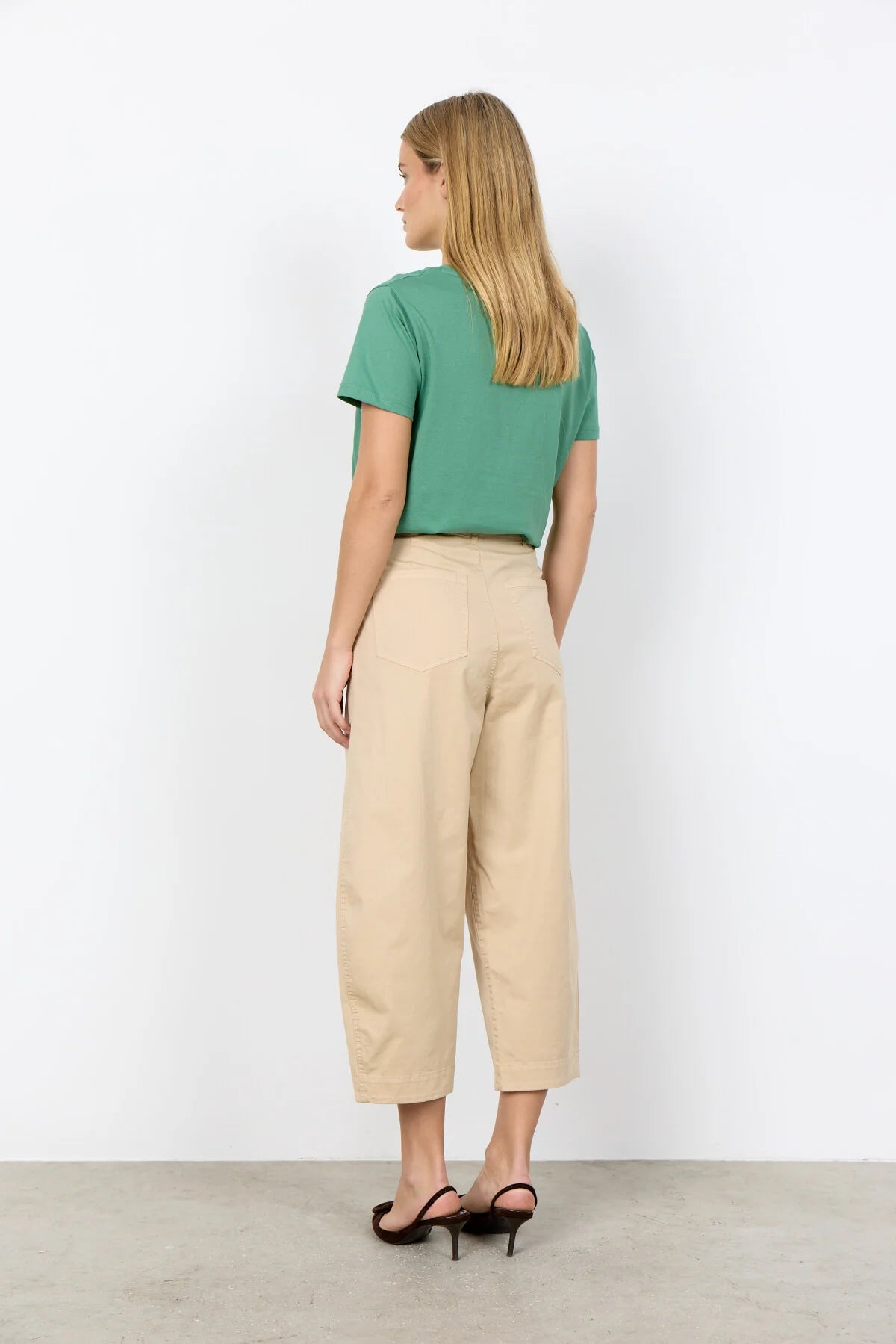 "Sand" Fly Front Lightweight Cropped Pants. Style SOYA41677