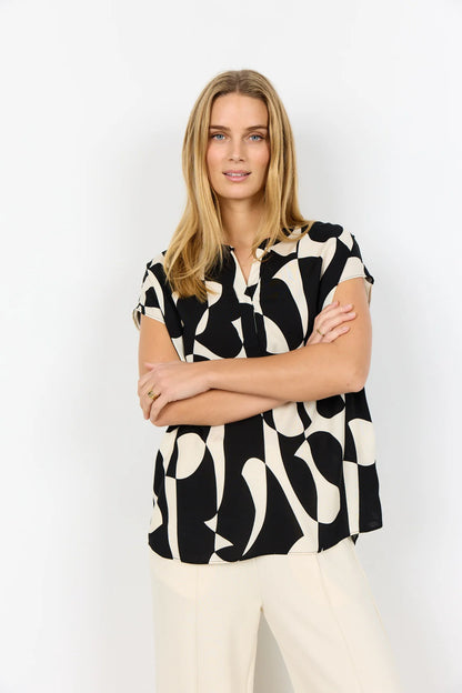 Abstract Print Notch Neck Drop Shoulder Top. Style SOYA41611