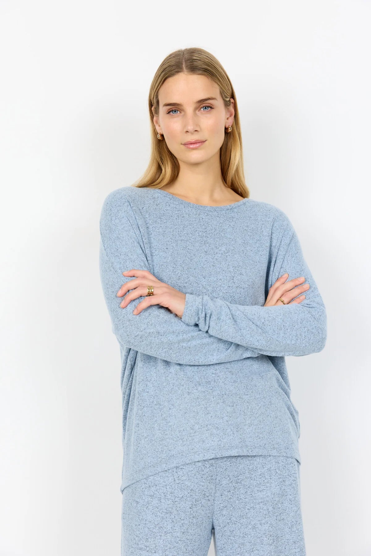Long Sleeve Round Neck Drop Shoulder Top. Style SOYA24788