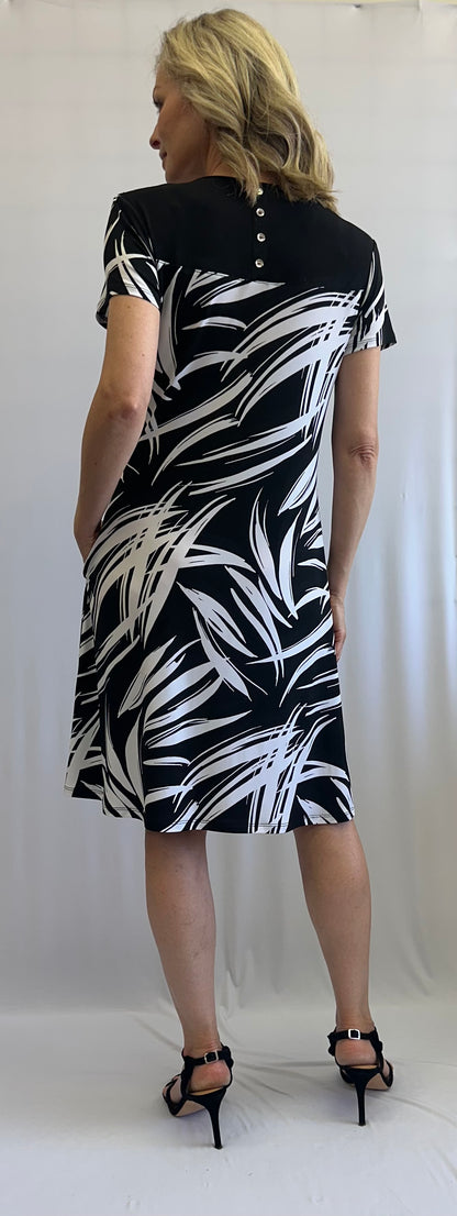 V-Neck Cap Sleeve Abstract Print Midi Dress. Style SW207245