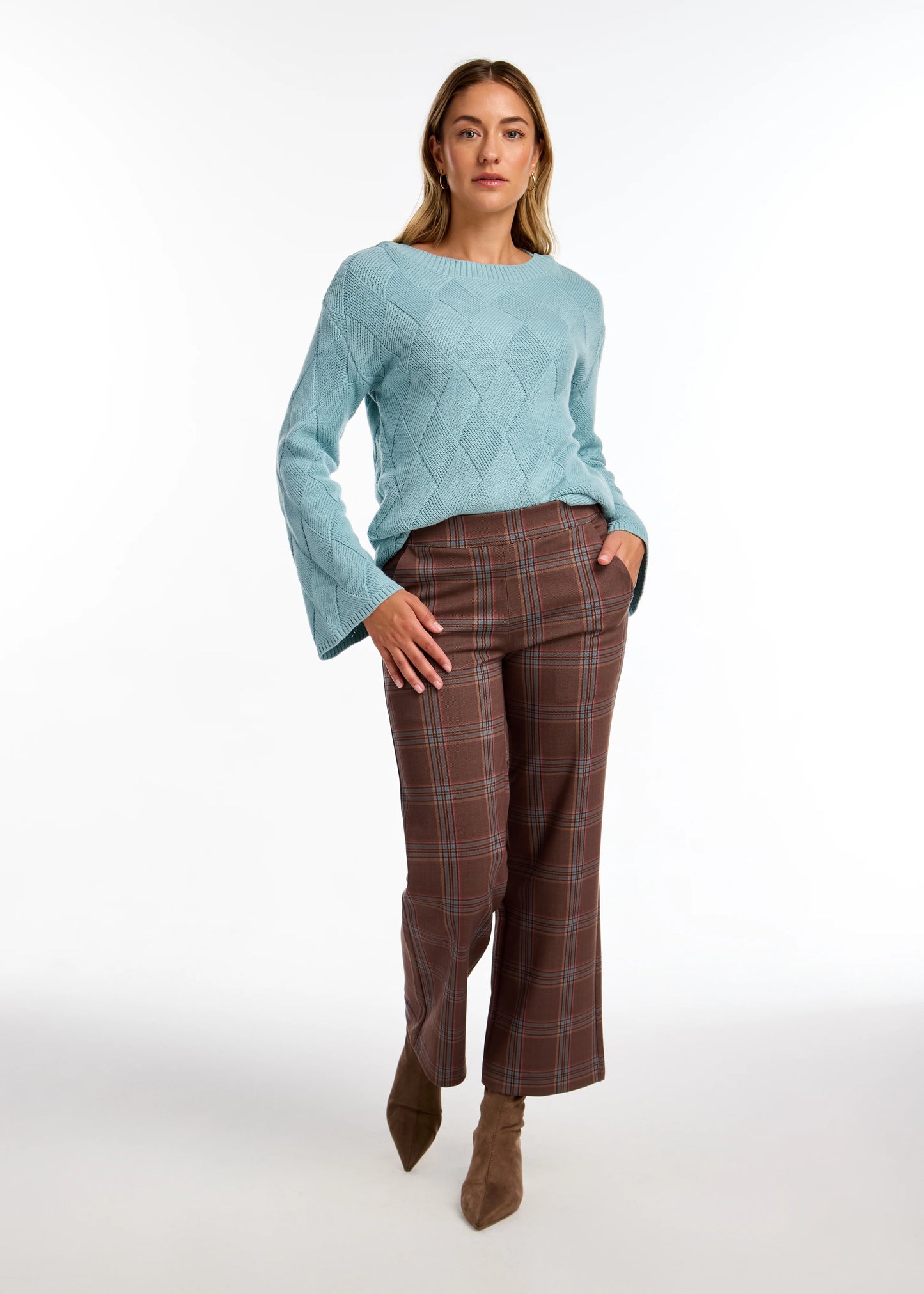 Pull On Wide Ankle Plaid Pant. Style FD2097459