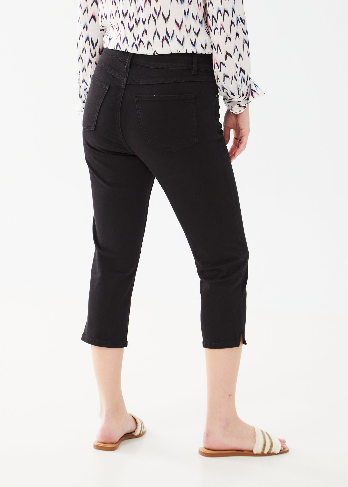 Olivia Slim Stretch Capri. Style FD2110511