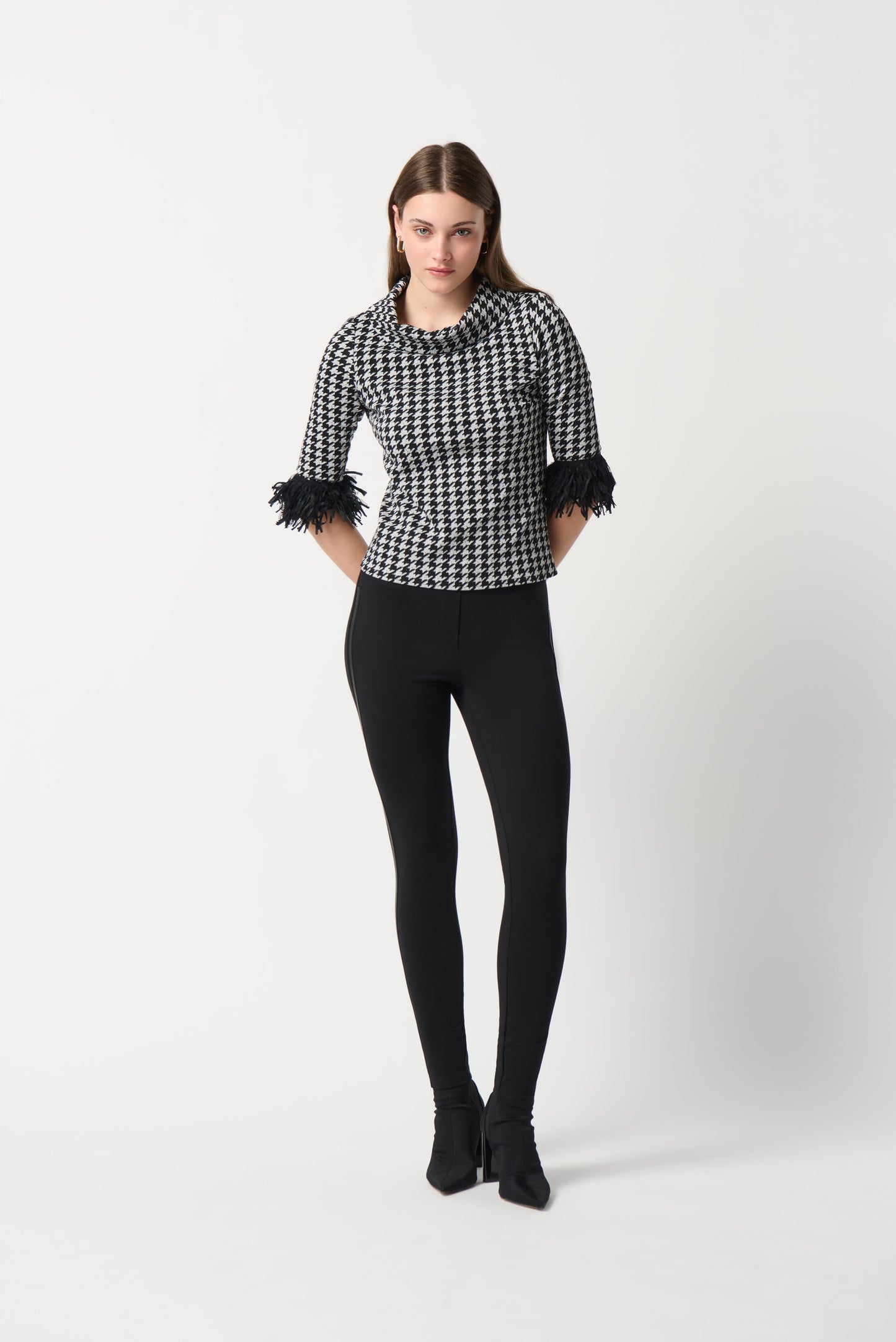 Knit Leggings with Vegan Leather Stripe. Stye JR234236