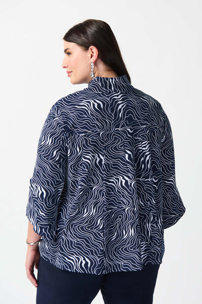 Abstract Puff Print Trapeze Jacket. Style JR241200