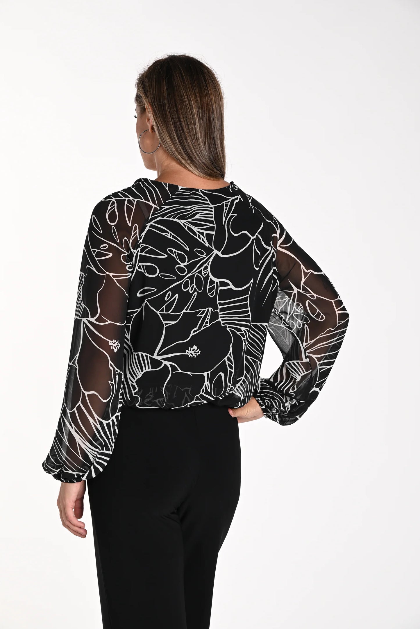 Black & White Floral Layered Top. Style FL241244