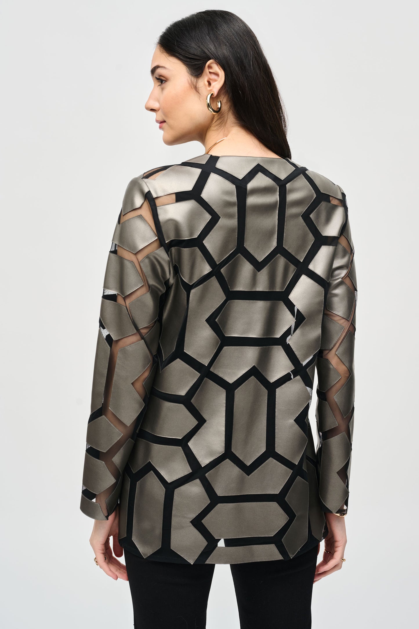 Geometric Shape Metallic & Mesh Jacket. Style JR241905F24