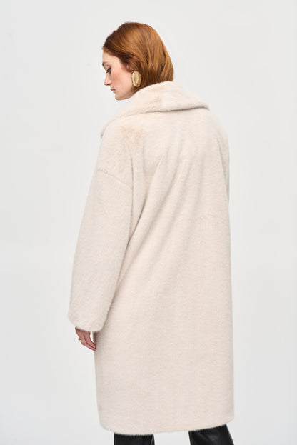 Faux Fur Straight Coat. Style JR243902