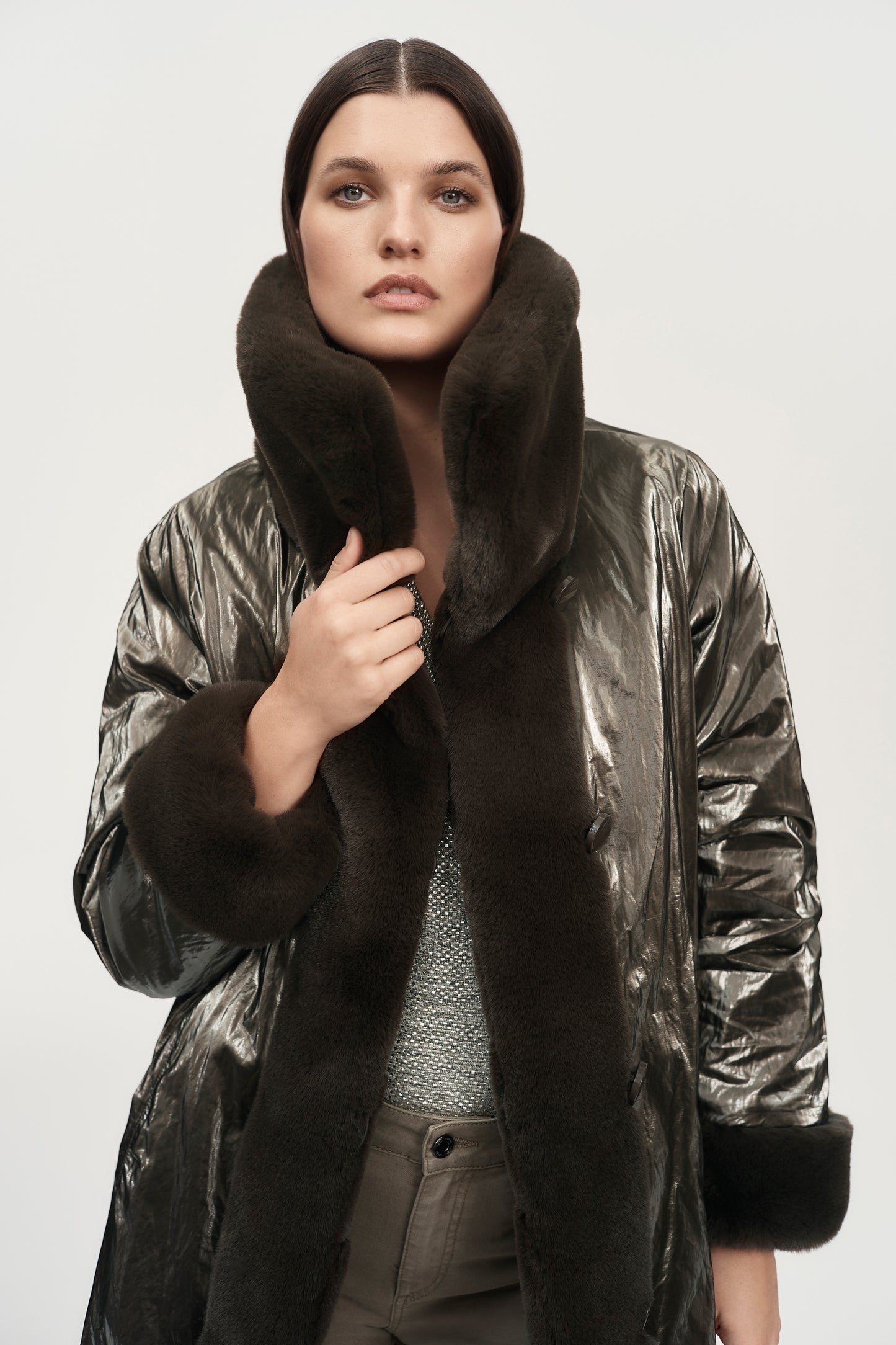 Reversible Faux Fur Coat. Style JR243904