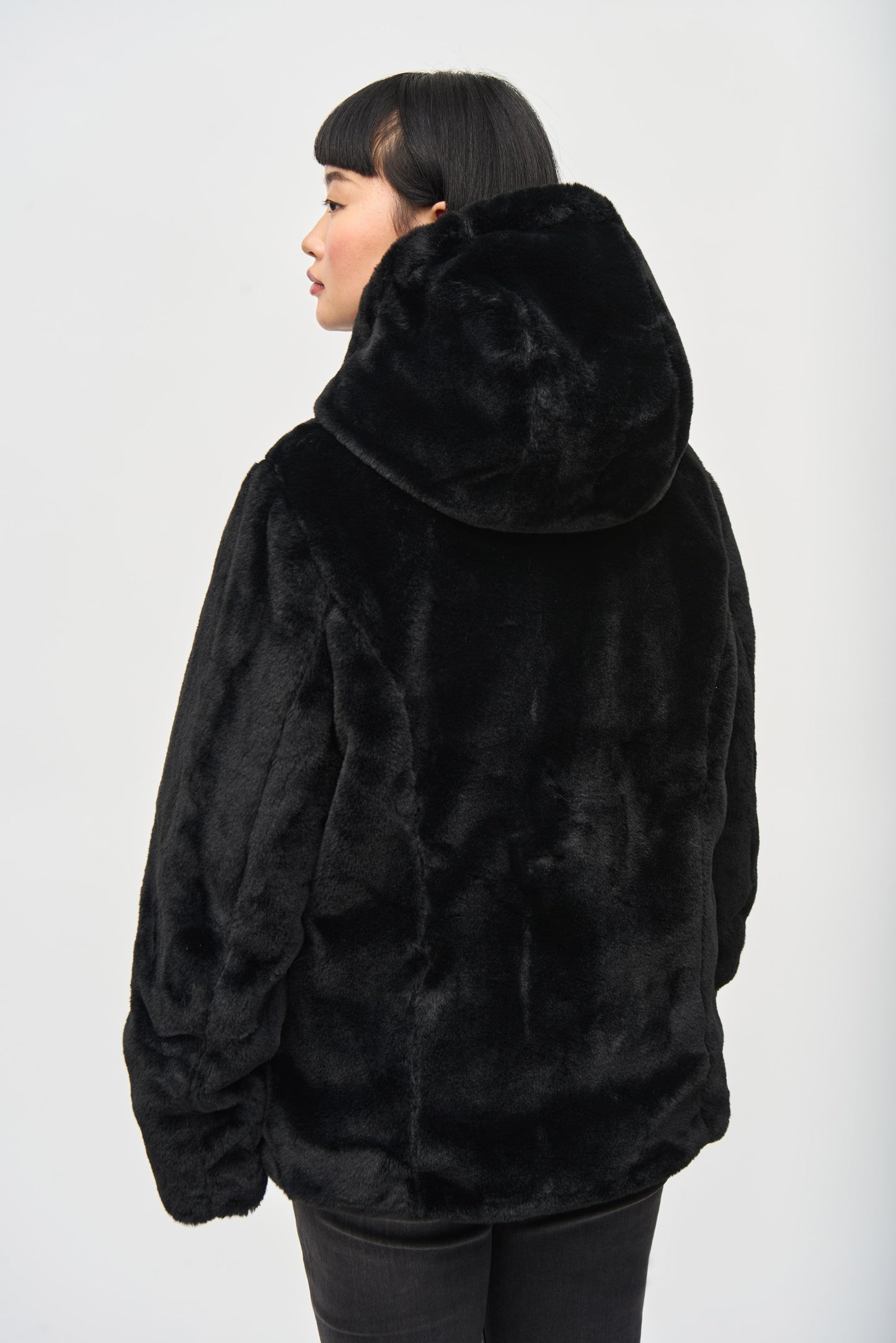 Reversible Faux Fur Quilted Puffer Coat. Style JR243937