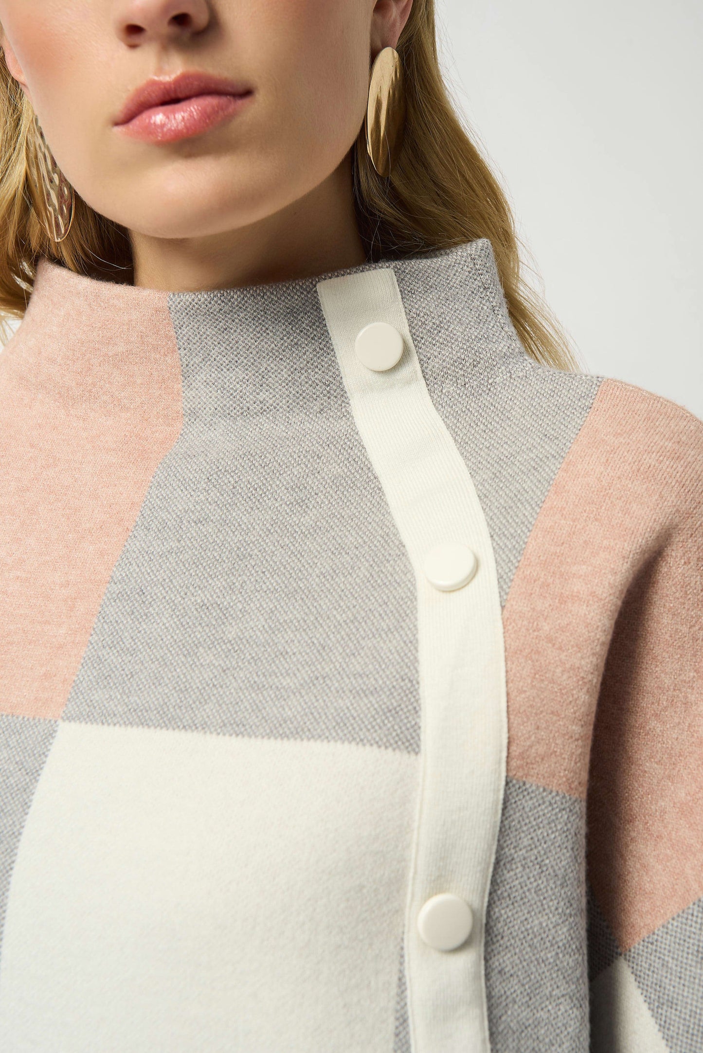 Funnel Neck Loose Silhouette Sweater. Style JR243948F25