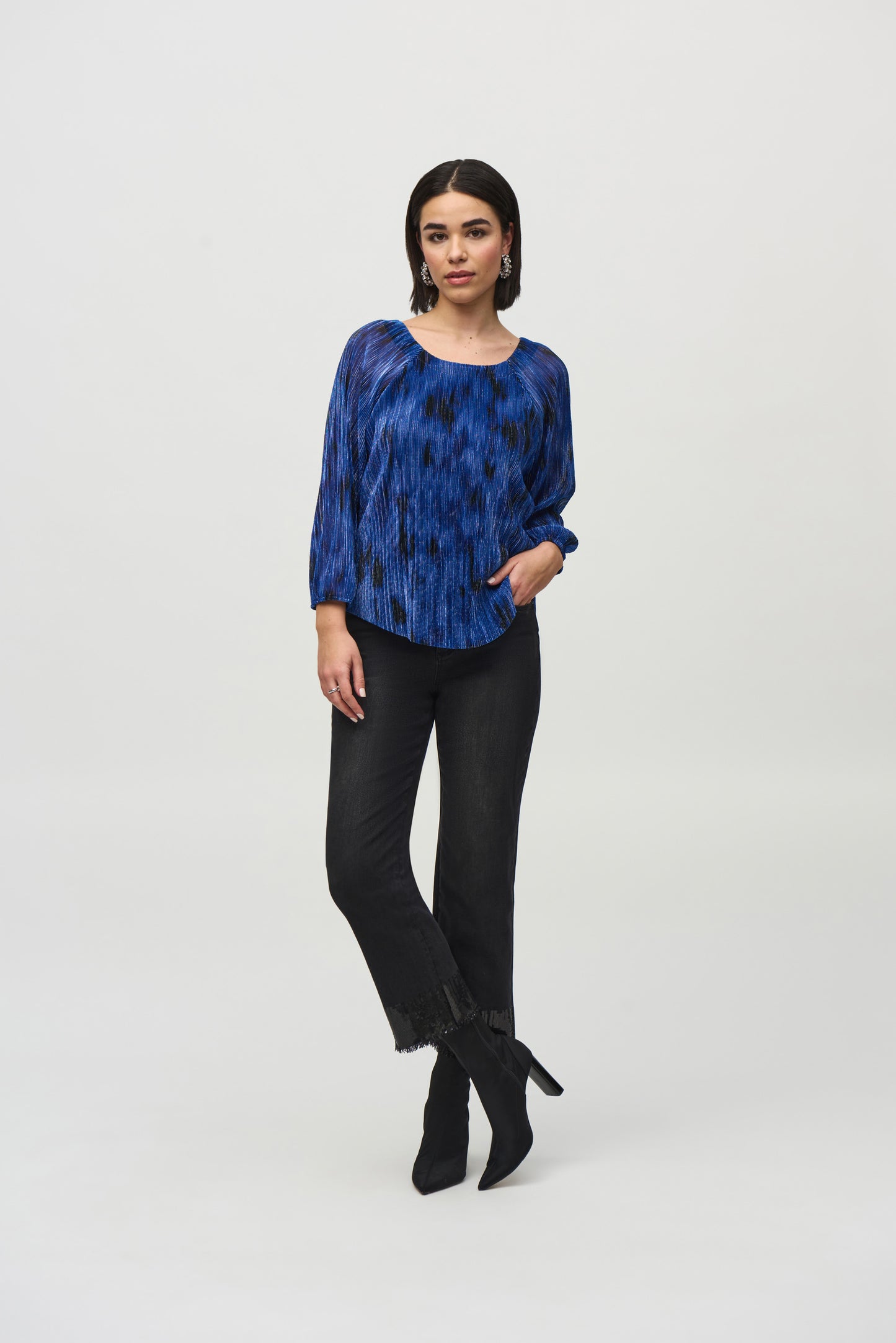 Pleated Knit Abstract Print Top. Style JR244105