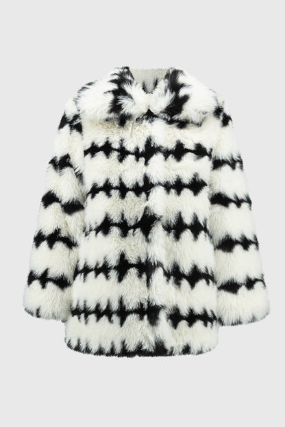 Reversible Faux Fur Outerwear. Style JR244900