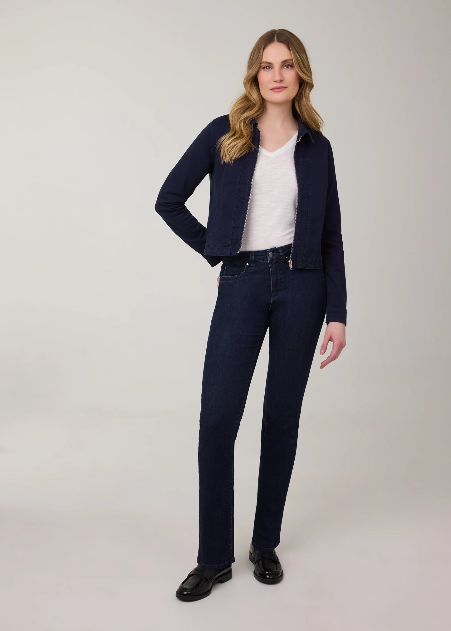 Petite Olivia Straight Leg Jean. Style FD4468250