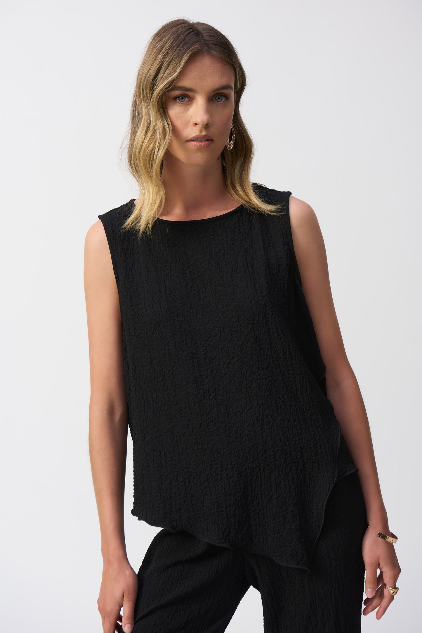 Seersucker Asymmetrical Sleeveless Top. Style JR251228