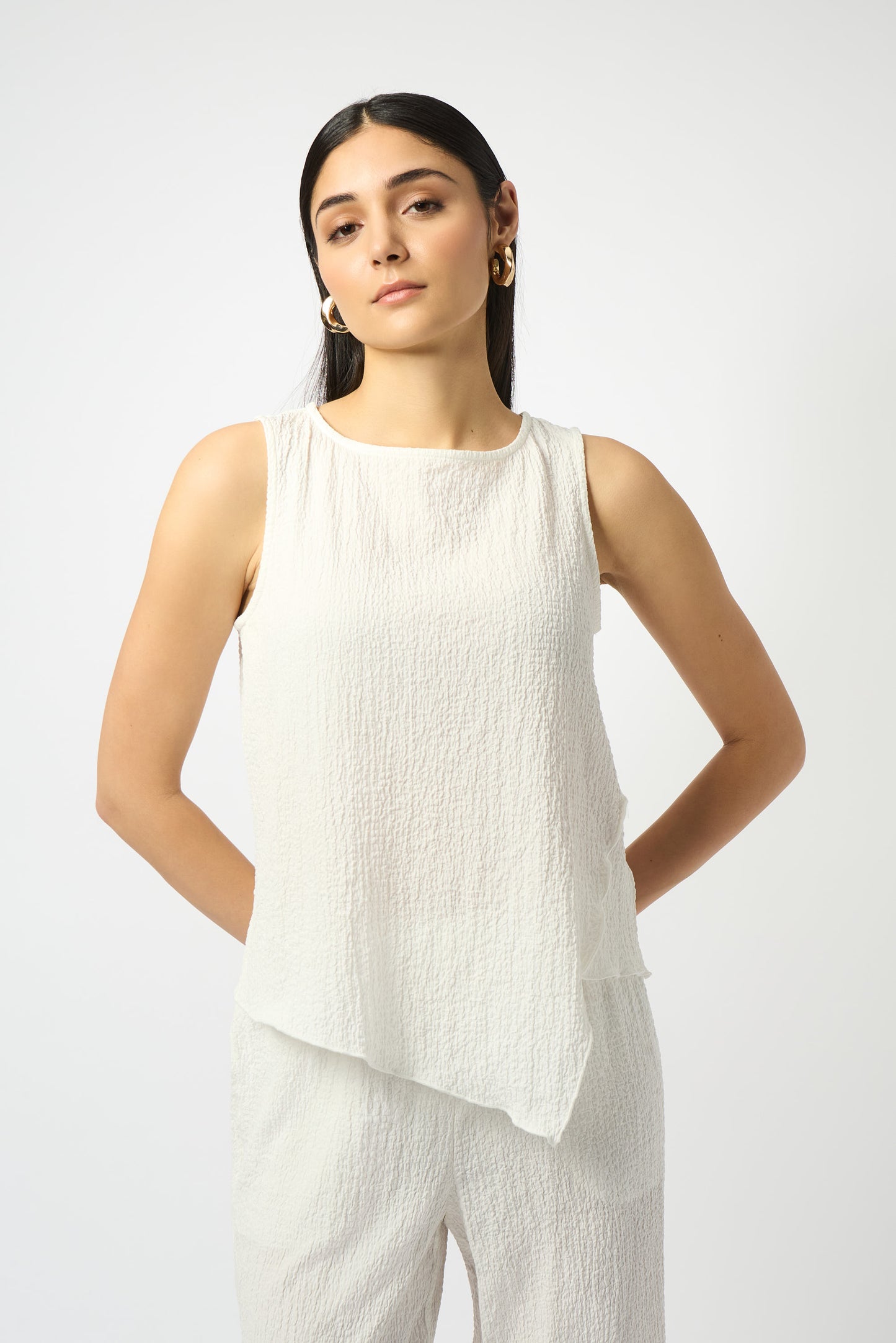 Seersucker Asymmetrical Sleeveless Top. Style JR251228