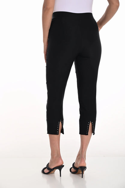 Woven Capri Slim Fit Pant. Style FL251605