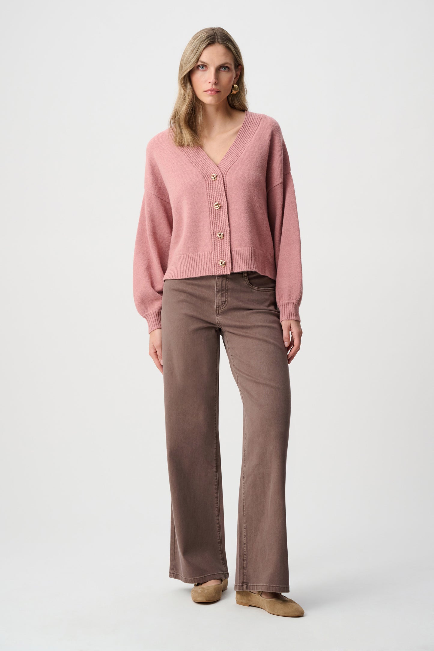 Goldie Classic Wide-Leg Stretch Jeans. Style JR251968F26