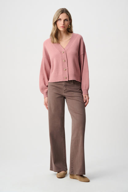 Goldie Classic Wide-Leg Stretch Jeans. Style JR251968F26