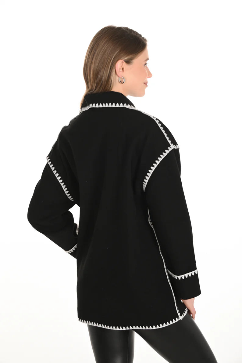 Soft Blanket Fabric Contrast Trim Jacket. Style FL253734