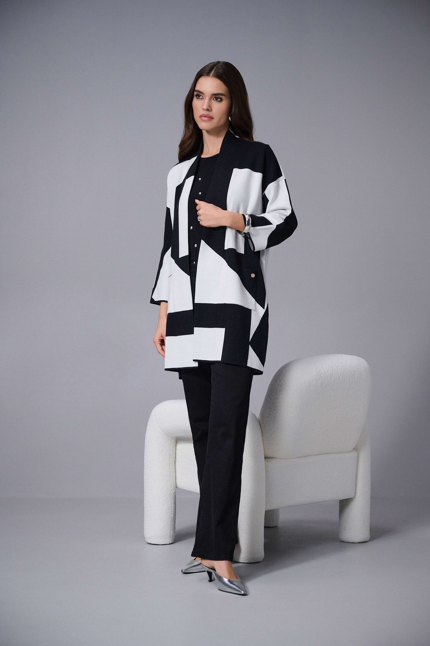 Jacquard Sweater Knit Colour-Block Cover-Up. Style JR253901