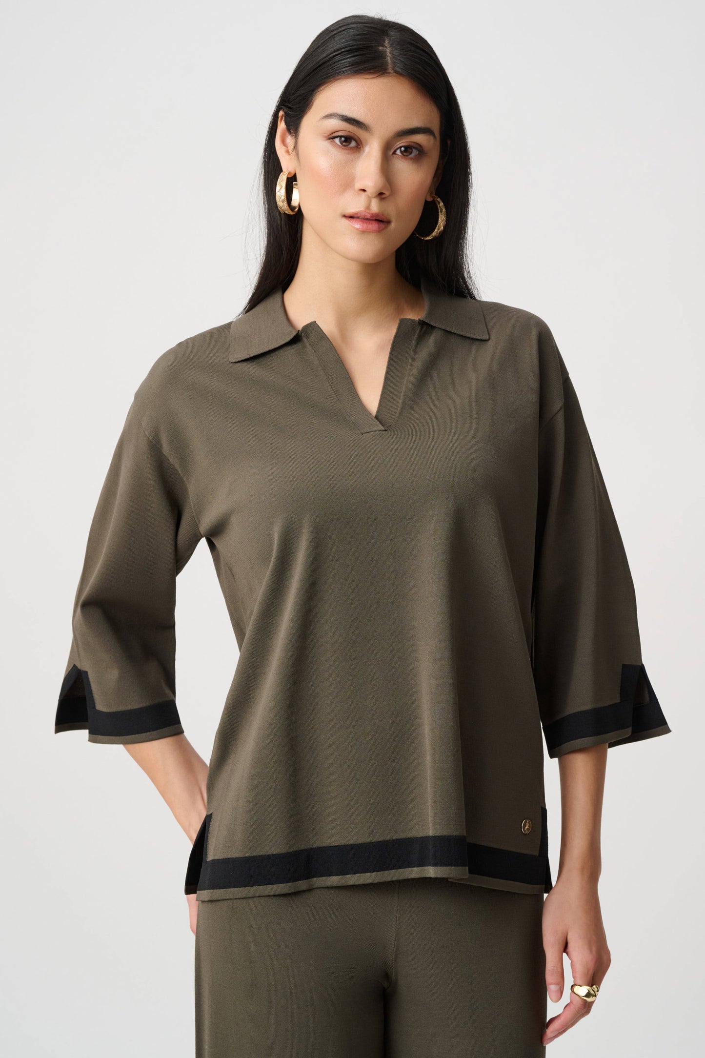 Sweater Knit Colour Block Top. Style JR253909