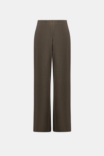 Pleated Scuba Crepe Wide-Leg Pants. Style JR254006