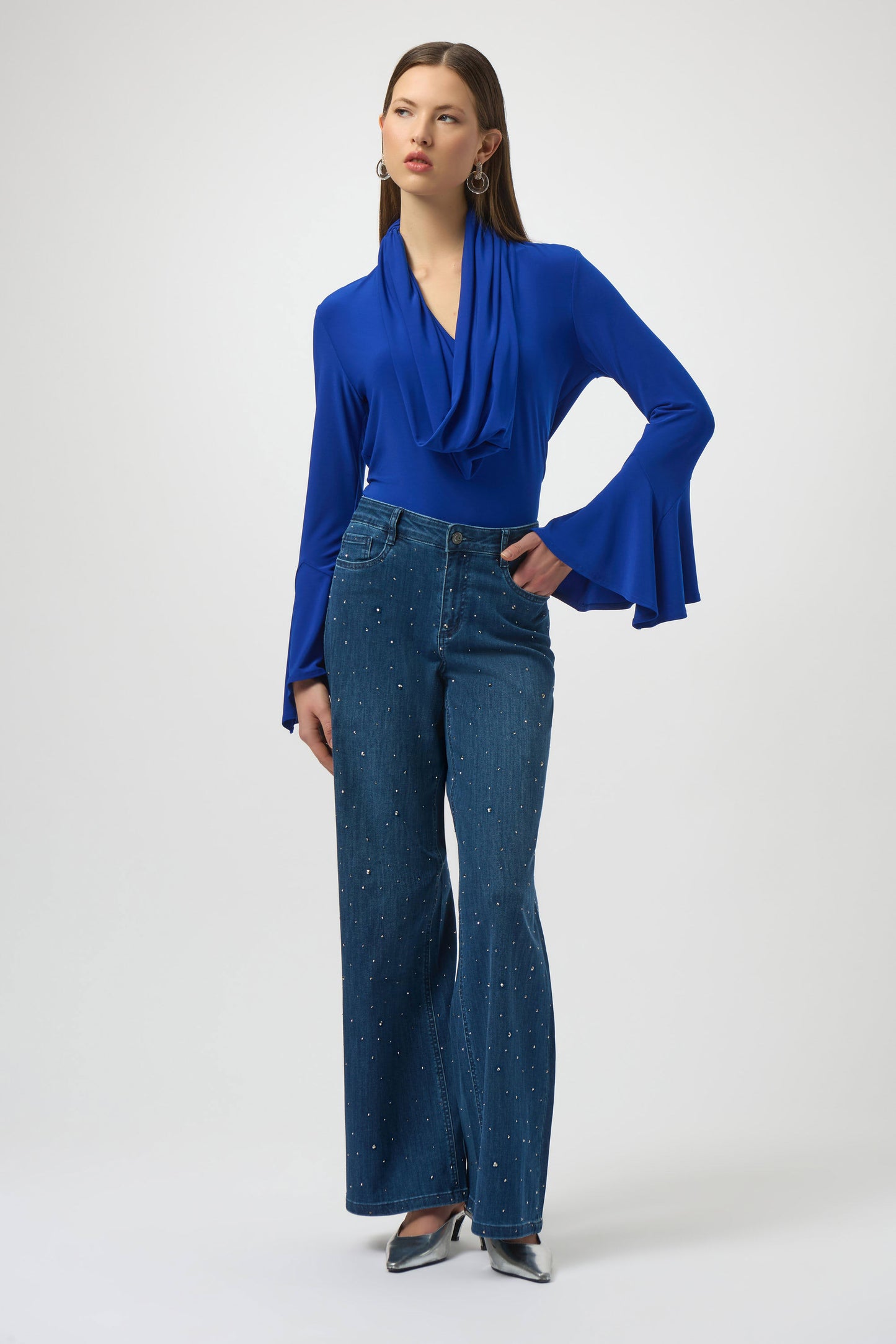 Classic Wide Leg Jeans with Rhinestones. Style JR254921