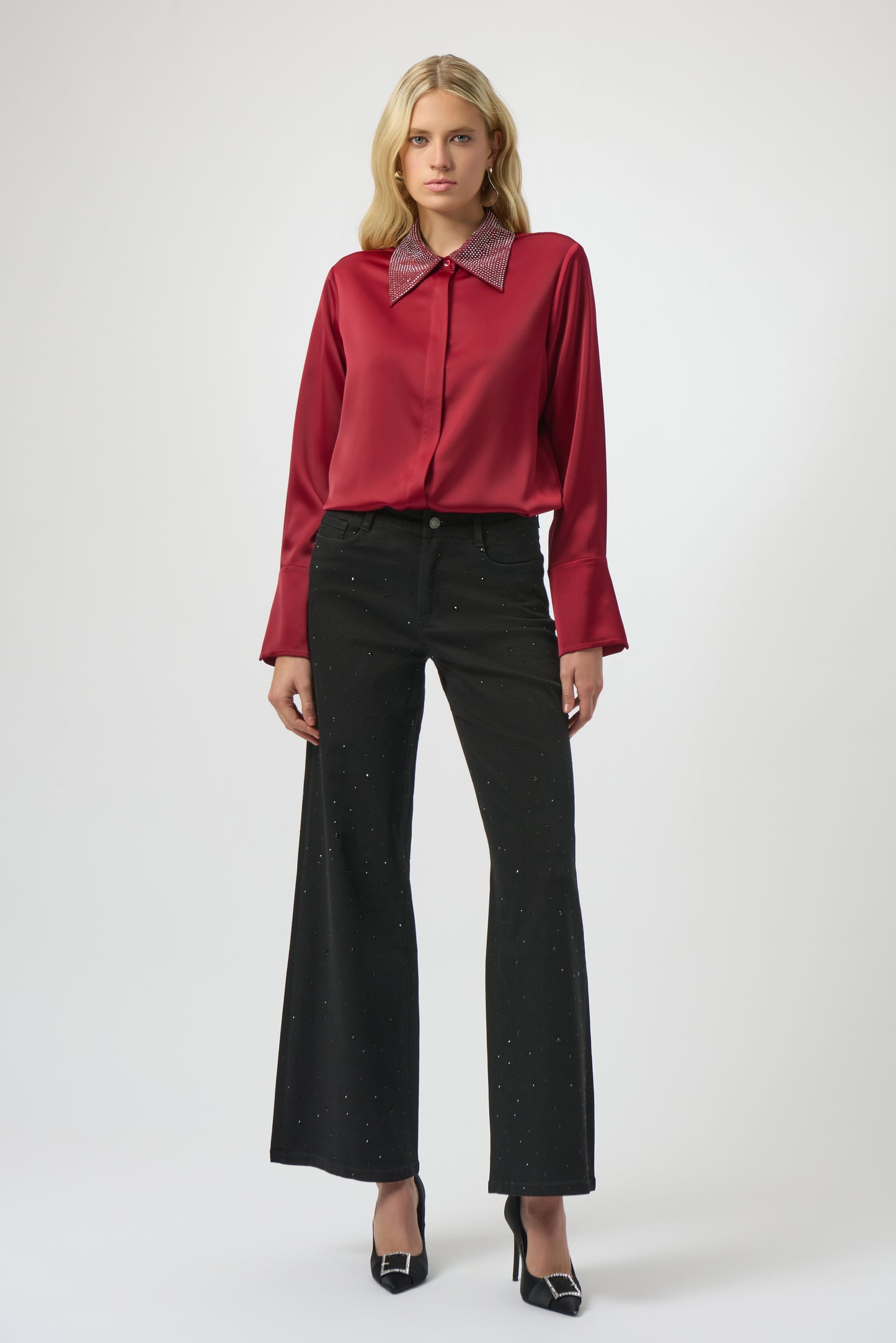 Classic Wide Leg Rhinestone Jeans. Style JR254962