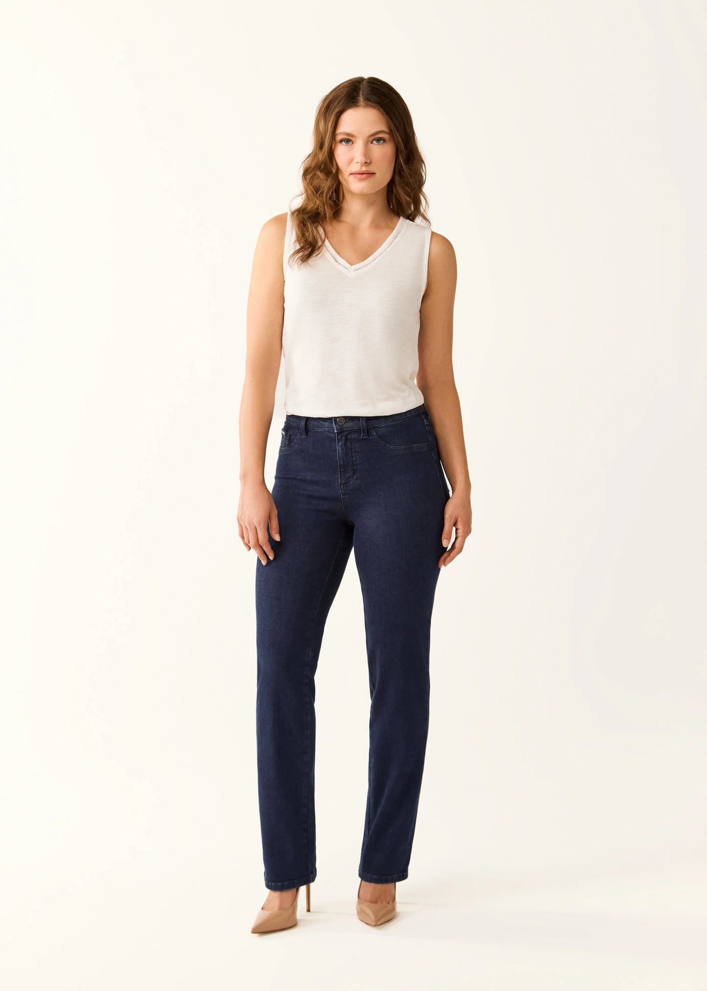 Peggy Straight Leg Jean. Style FD2555862