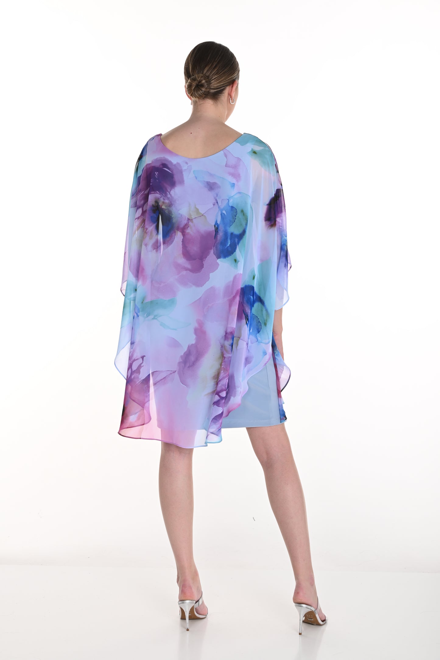 Printed Flowy Chiffon Cape Dress. Style FL258191